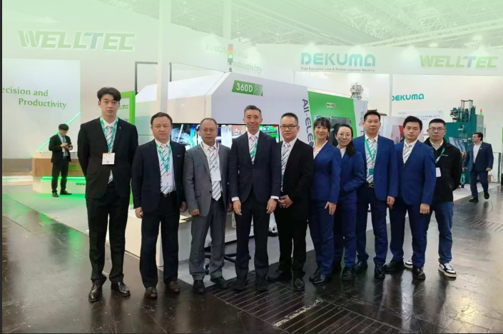 K 2025 完美落幕，華大機械攜創(chuàng)新技術(shù)贏得全球客戶贊譽！